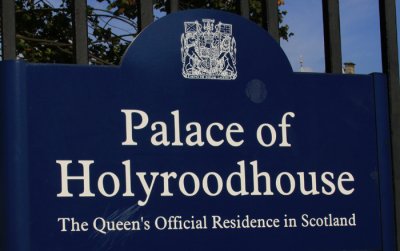 ENTRANCE TO HOLYROODHOUSE