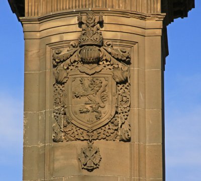 ENTRANCE GATE CARVING