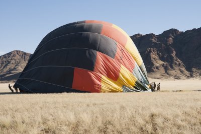 Ballooning over the Namib Desert