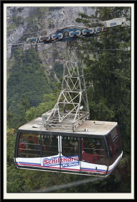 Cable Car coming down from Schilthorn