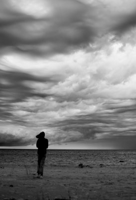  Storm pass