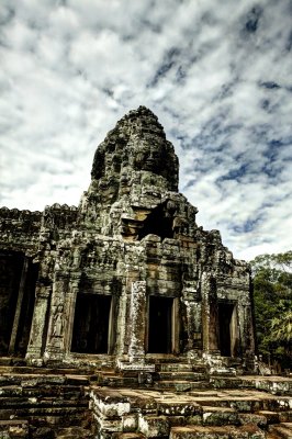 120102 Angkor 103_4_5_fused.jpg