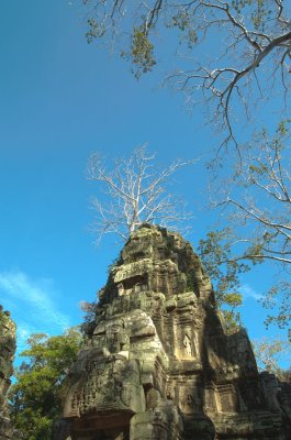 120103 Angkor 246-248.jpg