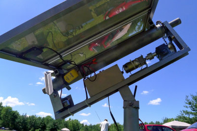 VE3BBN solar close up of homebrew tracking system