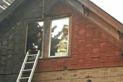 Worcester 4th Alarm 5-1-06 072.jpg