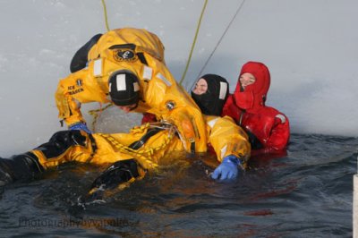 Ice Rescue Training 187.jpg