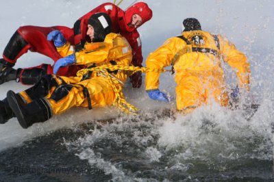 Ice Rescue Training 231.jpg