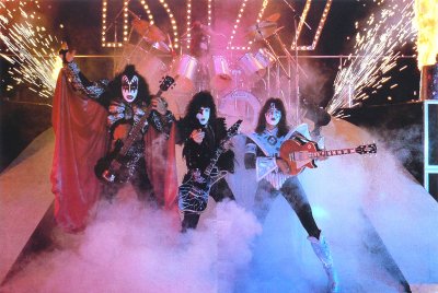 08 Kiss Unmasked Tour Book_Page_06.jpg