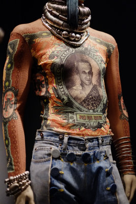 DE YOUNG