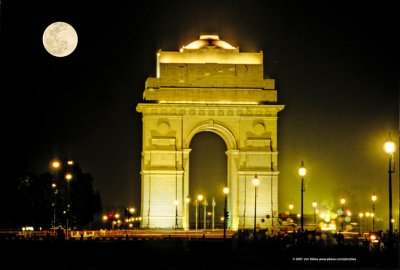 India-Gate-Night-with-Full-Moon-opt.jpg