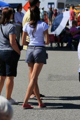 Cross leg butt.