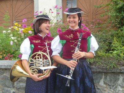 IM HOCHSCHWARZWALD: STDLEFEST IN LFFINGEN. 05.08.2012