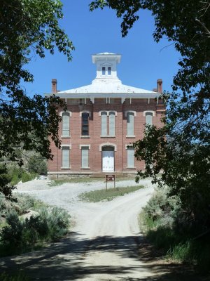 Belmont Courthouse