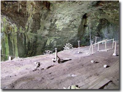 Peak Cavern Ropewalks
