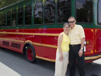 edie&melvintrolleyIMG_1430.jpg