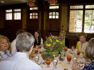 luncheontablejanIMG_1425.jpg