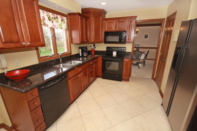 kitchen 166.jpg