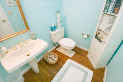 powder room 514.jpg