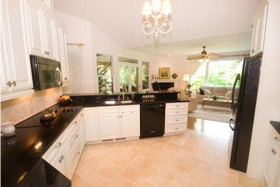 kitchen 907.jpg