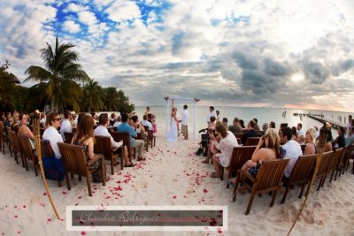 Lindsay & Gary, December 29th, 2010, Zama Beach Club