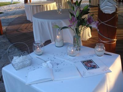 Guest book table with frame to sign & book