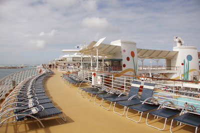 Deck 16 sun chairs