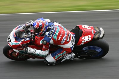 Gregorio Lavilla   -    Airwaves Ducati 999 F06