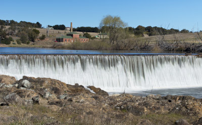 MARSDEN WEIR, WOLLONDILLY RIVER WITH GOULBURN'S HISTORIC PUMP HOUSE IN THE BACKGROUND
