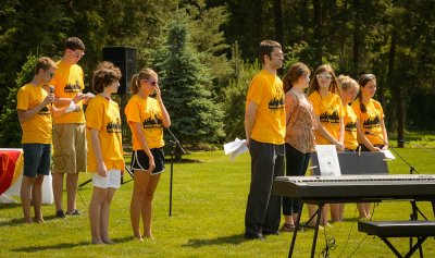 2012 Annual Outdoor Worship Service and Picnic