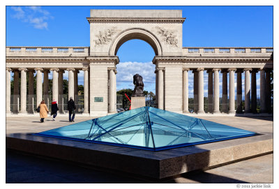 Legion of Honor courtyard.jpg