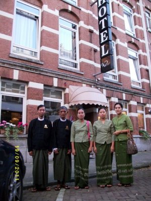 Htwe Oo Myanmar in Europa: Amsterdam