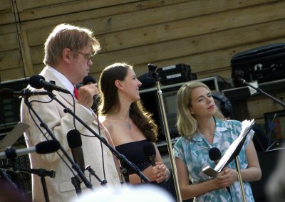 Garrison Keillor, Heather Masse and Aoife O'Donovan