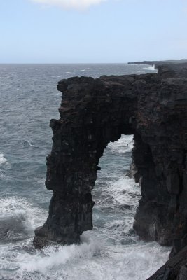 Holei Arch, a good place to spot Hawaiian Noddies.