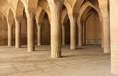 Vakil mosque