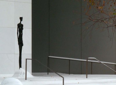 Au MOMA, un Giacometti frigorifi