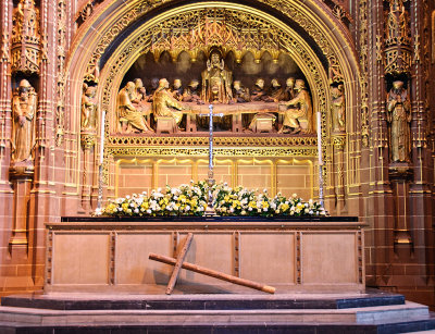 Flowers in the Cathedral throughout the year  2011