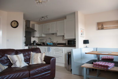 Holiday cottage kitchen and dining area