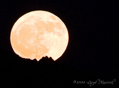 July 10th, 2006  Full Moon Rising