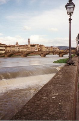 FlorenceItalyRiver3.JPG