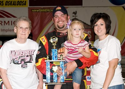 DSC_7867_A mod_ winner Vanderbeek.jpg