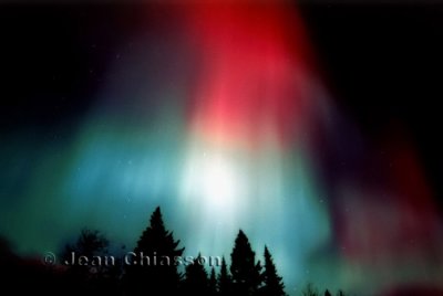 A Towering Aurora-28-oct-2001 Fujifilm x-tra 800
