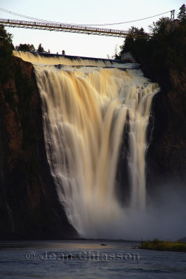 Chutes Montmorency  (hauteur 84 mtres) Montmorency Falls ( 272 feet )
