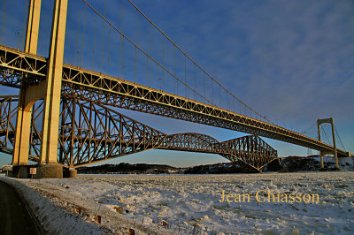 Ponts de Qubec Structure cantilever1917 / & Pont Pierre-Laporte 1966  -1970 / Qui traverse le fleuve Saint-Laurent -1140 km