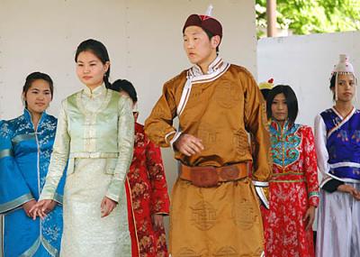 g4/81/562181/3/59656029.MongoliaFest060503CY.jpg
