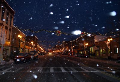 evening snow storm on fall street...