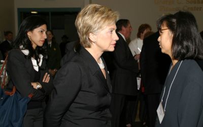 Senator Clinton speaks with Maya Y. Lin