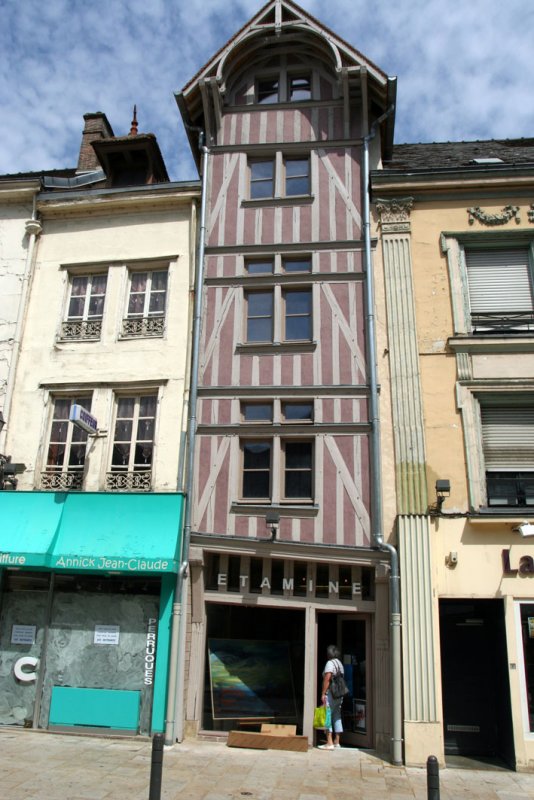 Troyes