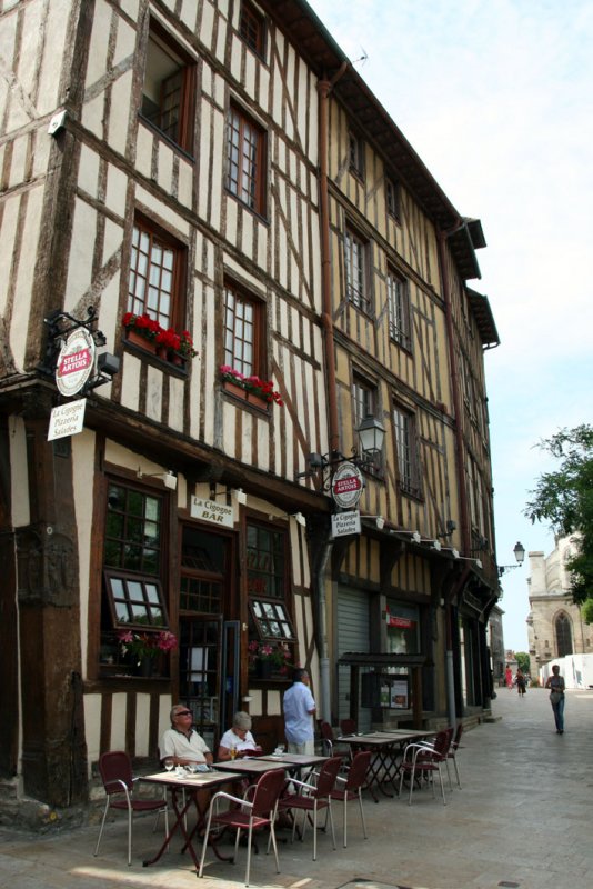 Troyes