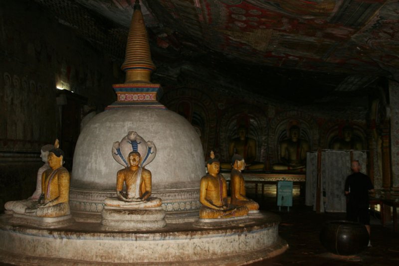 Dambulla - Cave Temples