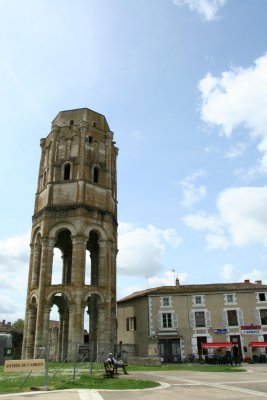 Abbaye St-Saveur de Charroux